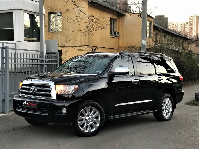 Toyota Sequoia Platinum