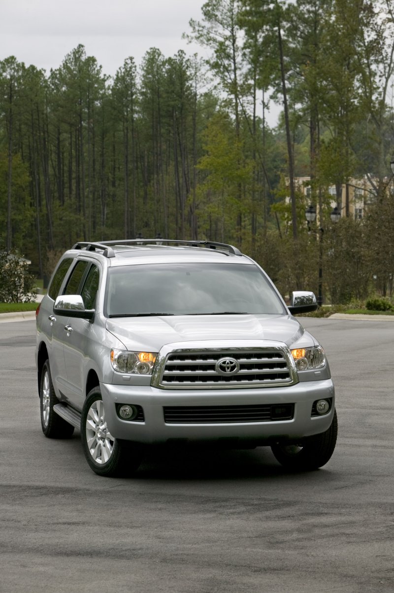 Toyota Sequoia 2010