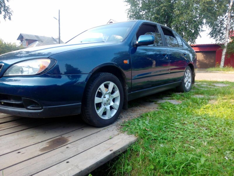 Nissan primera 1999 года