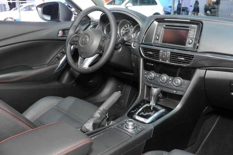 Mazda 6 2013 салон