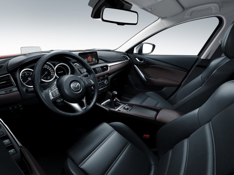 Mazda 6 салон