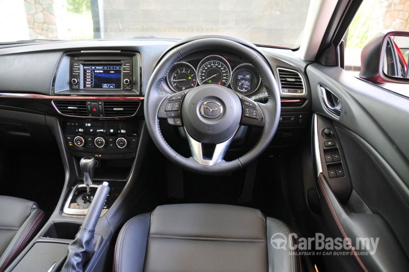 Mazda 6 GJ Interior