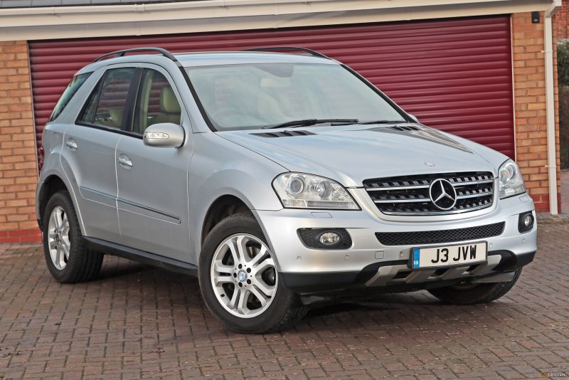 Mercedes Benz ml500 2005