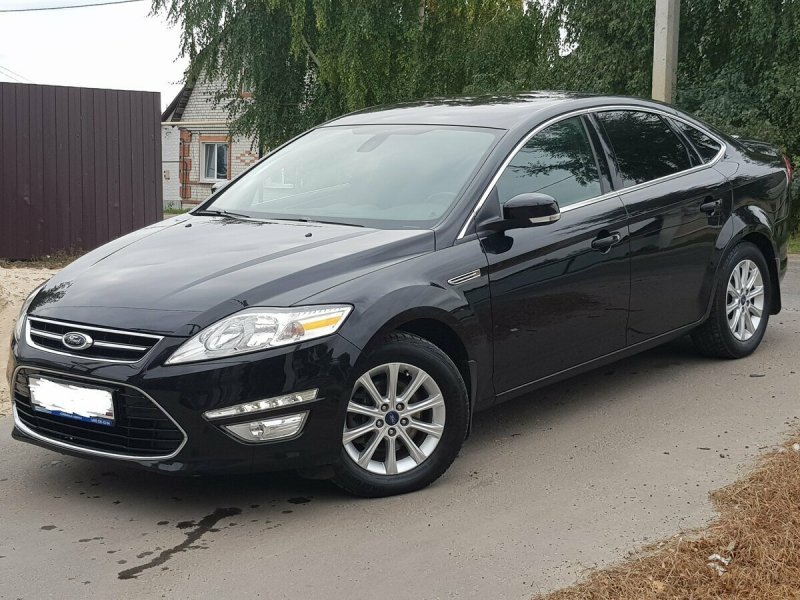 Ford Mondeo 2011 черный