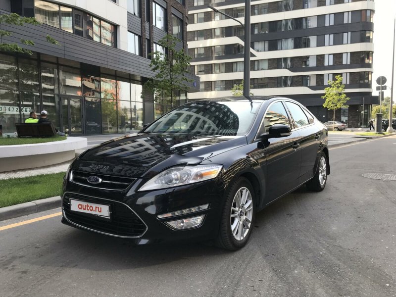Ford Mondeo 2011 черный