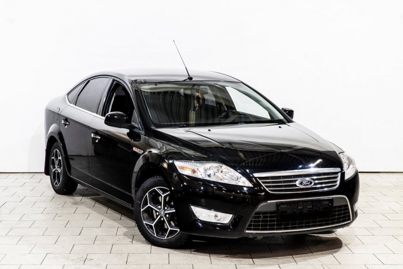 Ford Mondeo 5 Black