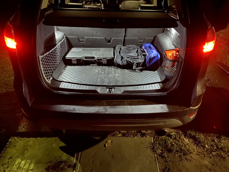 Ford Kuga Titanium 2017 багажник