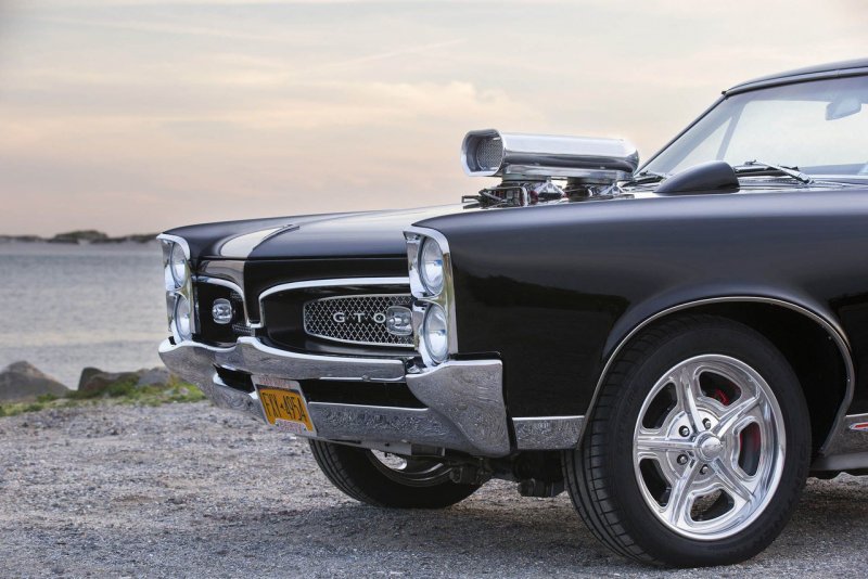 Машина Pontiac GTO 1967