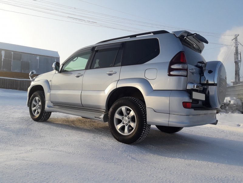 Toyota Land Cruiser Prado 120 белый