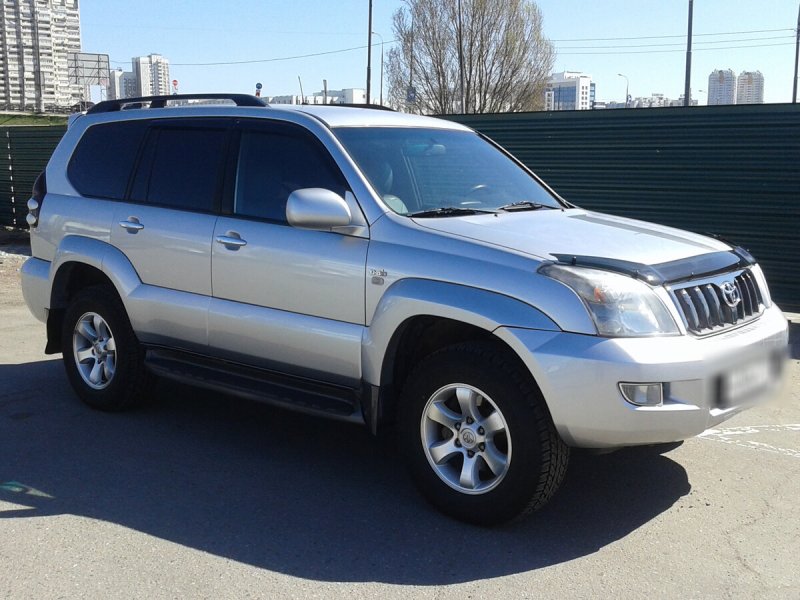 Toyota Land Cruiser 120