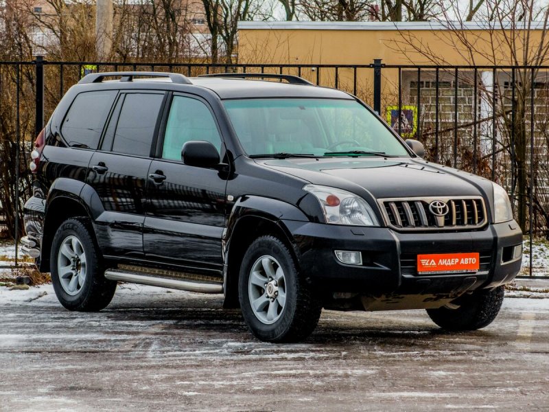 Toyota Land Cruiser Prado 120 серый