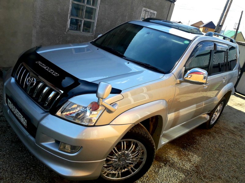 Toyota Land Cruiser 120