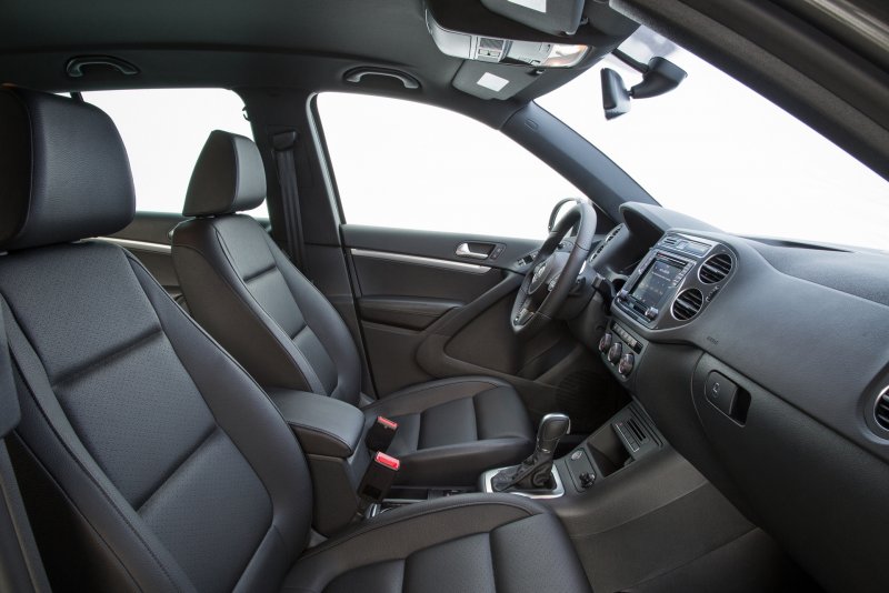 VW Tiguan 2015 салон
