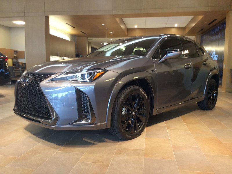 Lexus UX 200