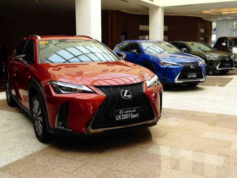 Lexus UX 200