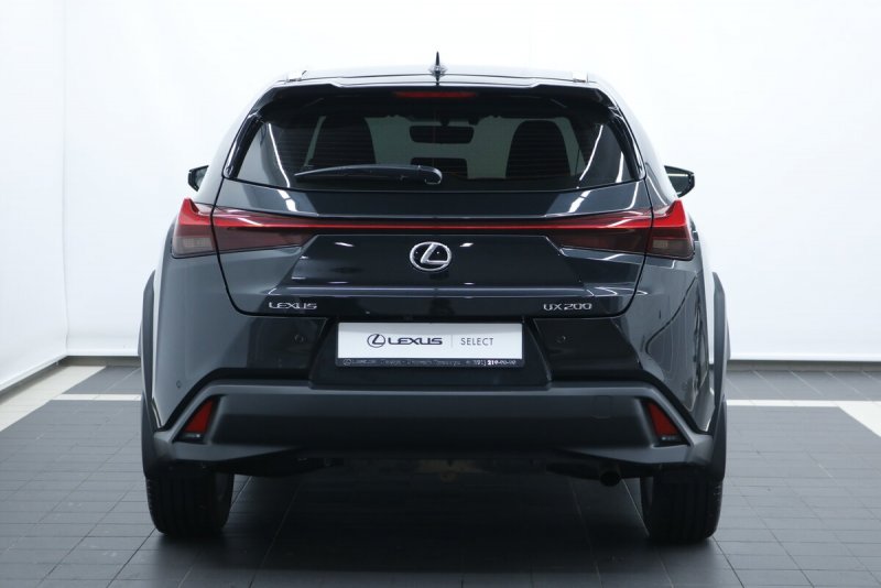 Lexus UX 200