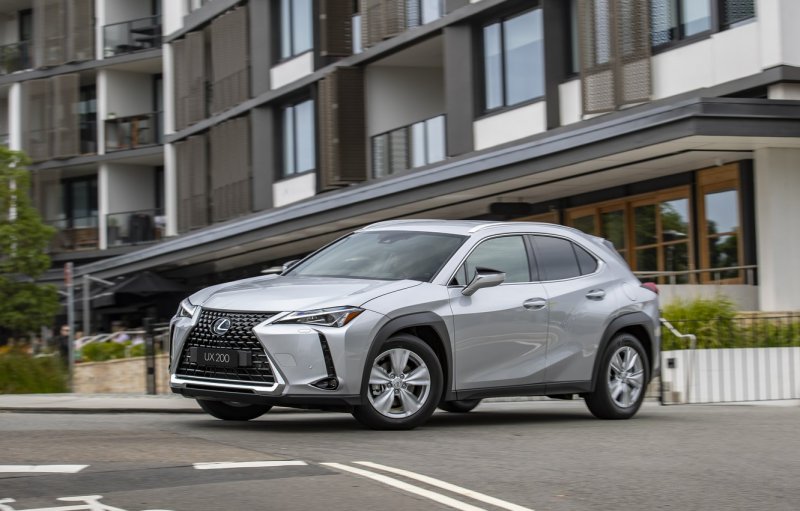 Lexus UX 200 2020