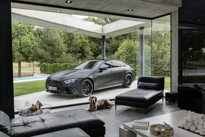 Мерседес gt AMG 2018 4 двери