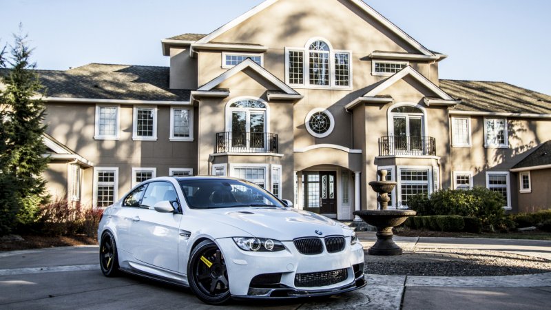 Особняк с BMW x6