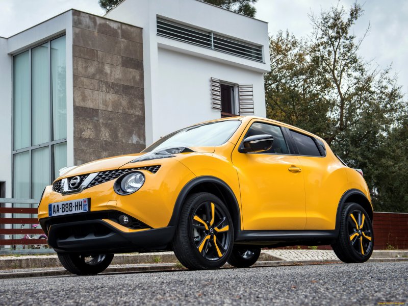 Nissan Juke 2021 желтый