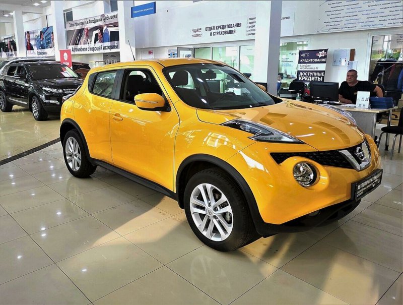 Nissan Juke жёлтый 2014