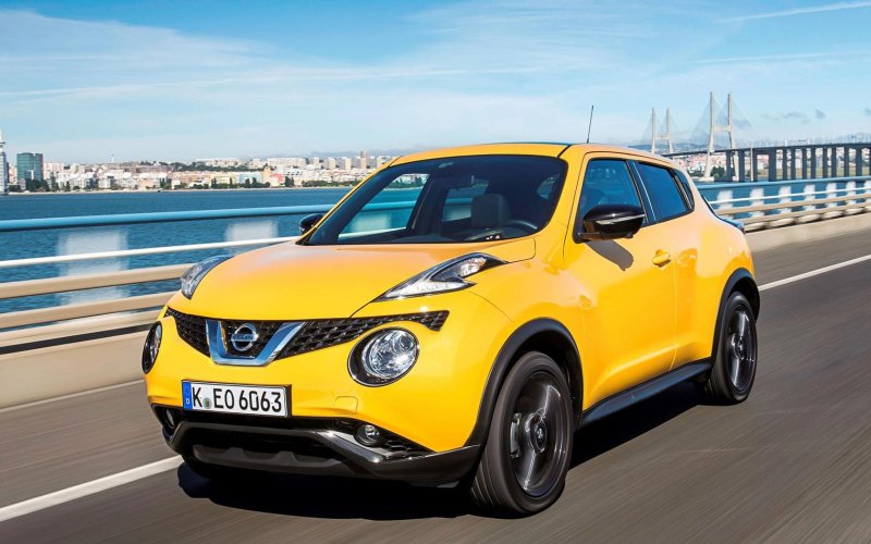 Nissan Juke жёлтый 2014