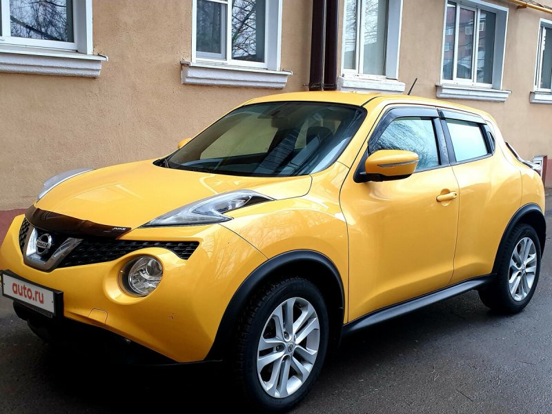 Nissan Juke жёлтый 2014