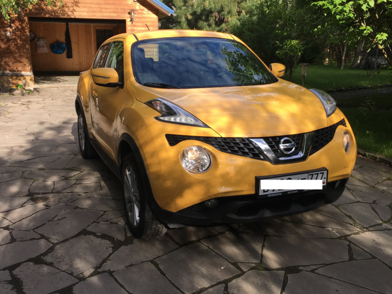 Nissan Juke 2020 желтый