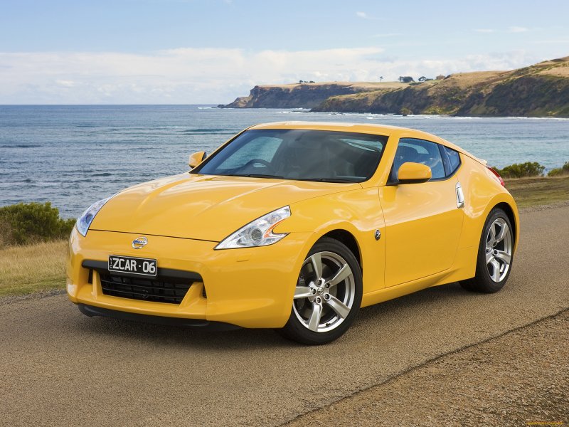 Ниссан 370z желтый