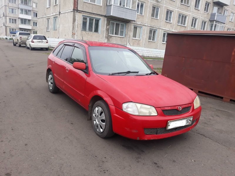 Mazda familia Wagon 1999