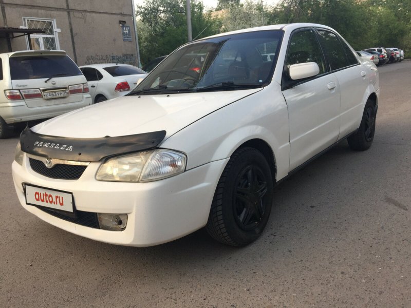 Mazda familia 1999