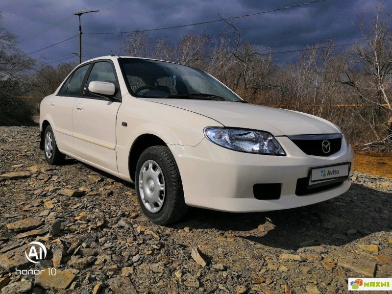 Mazda familia 2010