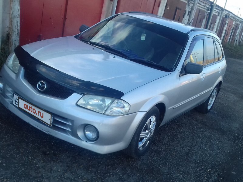Mazda familia 1999