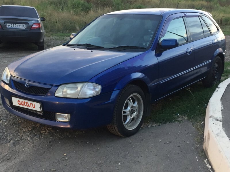 Мазда фамилия 1999 белая