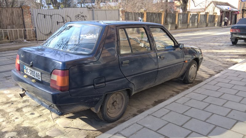 ЗАЗ-1102 Таврия Славута
