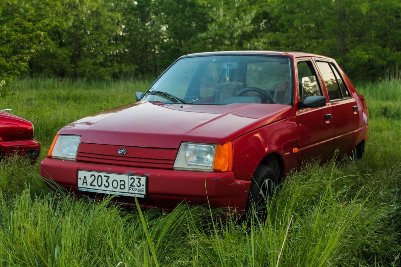ЗАЗ 1102 Таврия 1.1 МТ