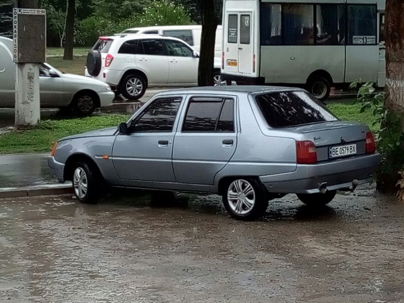 ЗАЗ Таврия Славута