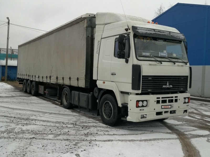 МАЗ 5440 черный
