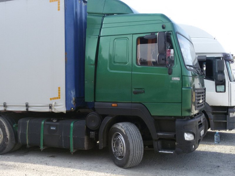 МАЗ 5440