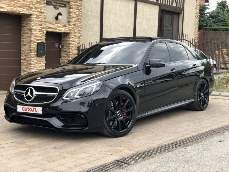 Mercedes Benz e63 w212