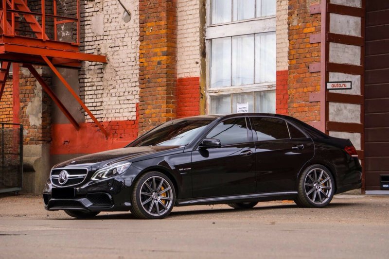 Mercedes e63 AMG w212 Black
