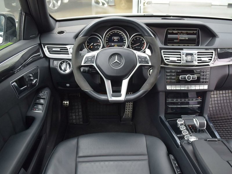 Mercedes e63 AMG w212 салон
