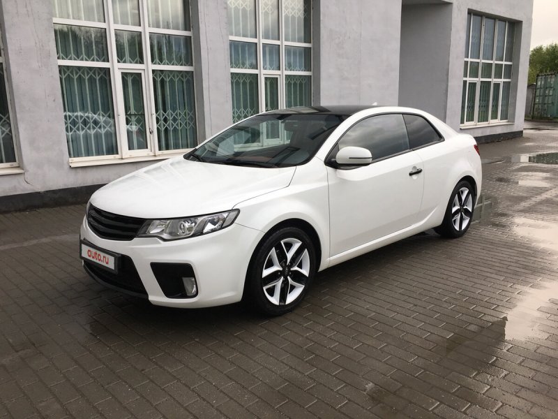 Kia Cerato 2 белая
