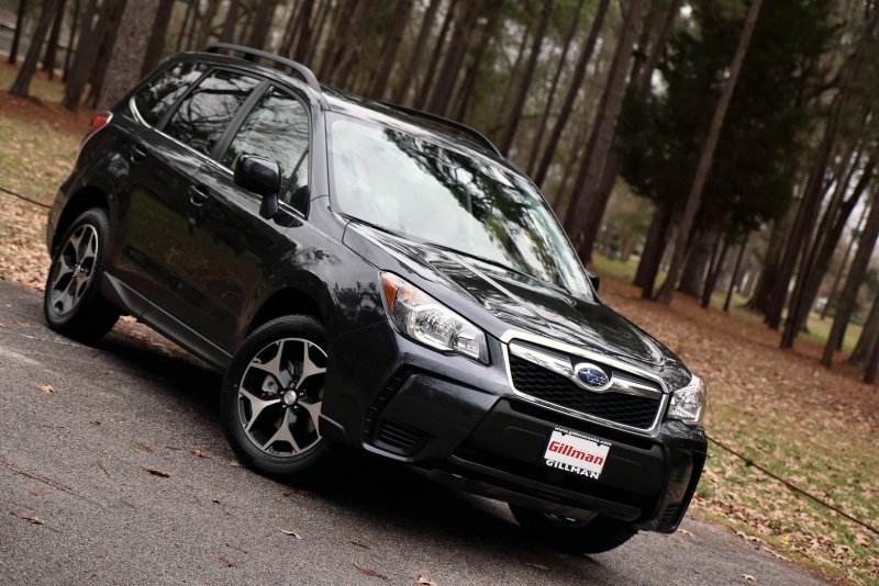 Subaru Forester 2013 черный