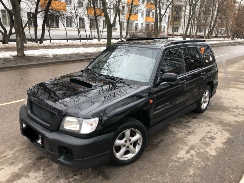 Subaru Forester 2000 STI черный