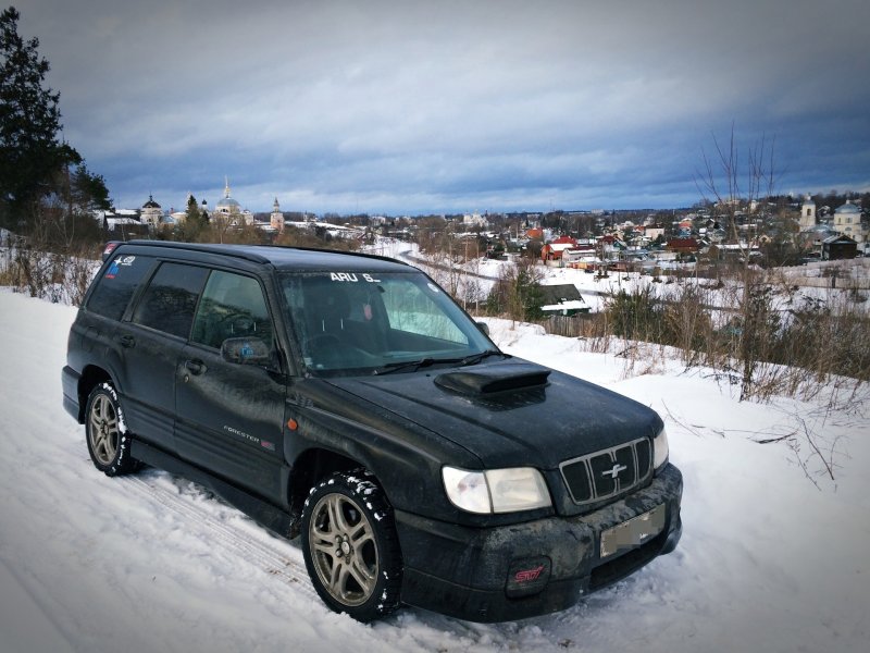 Subaru Forester черный