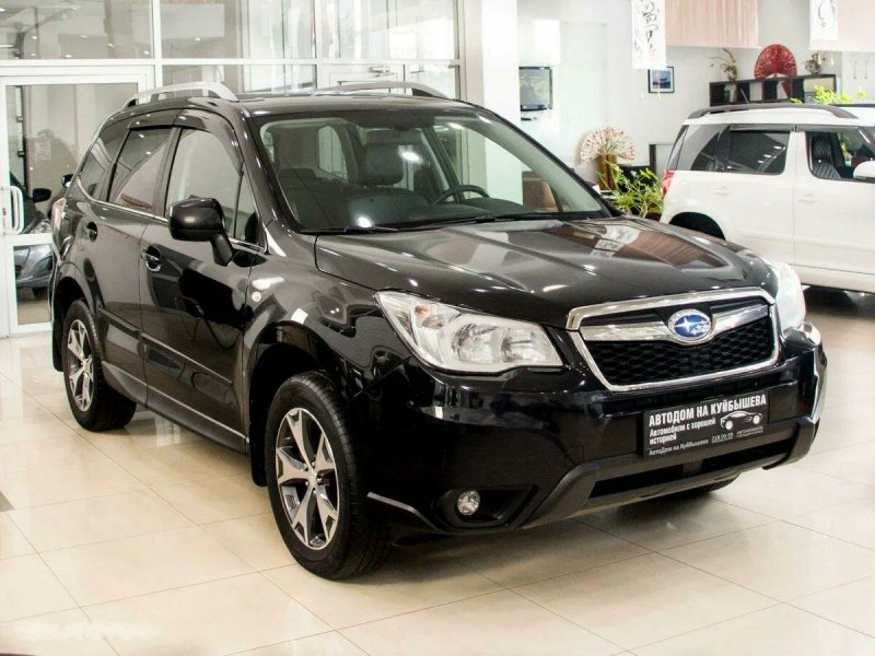 Subaru Forester 4 черный