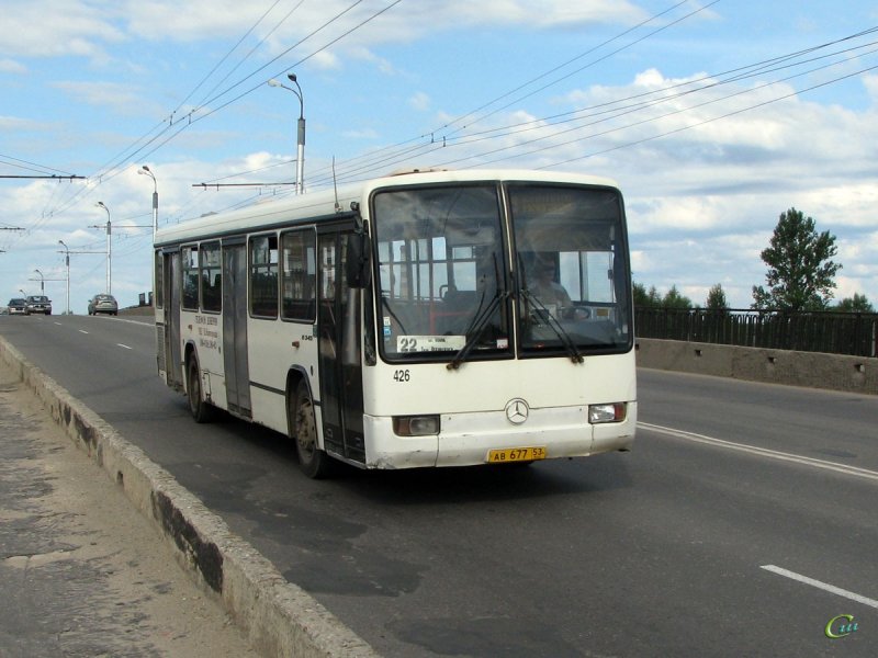 Мерседес o345