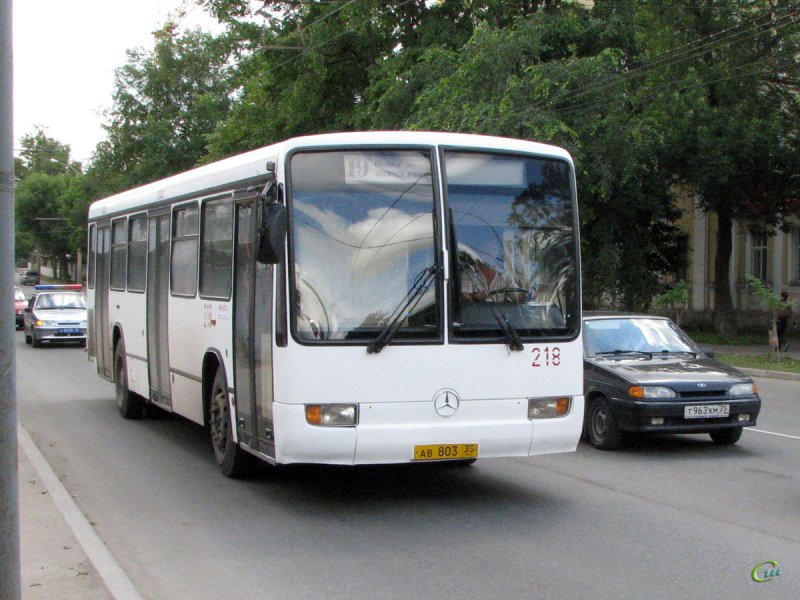 Mercedes-Benz o345