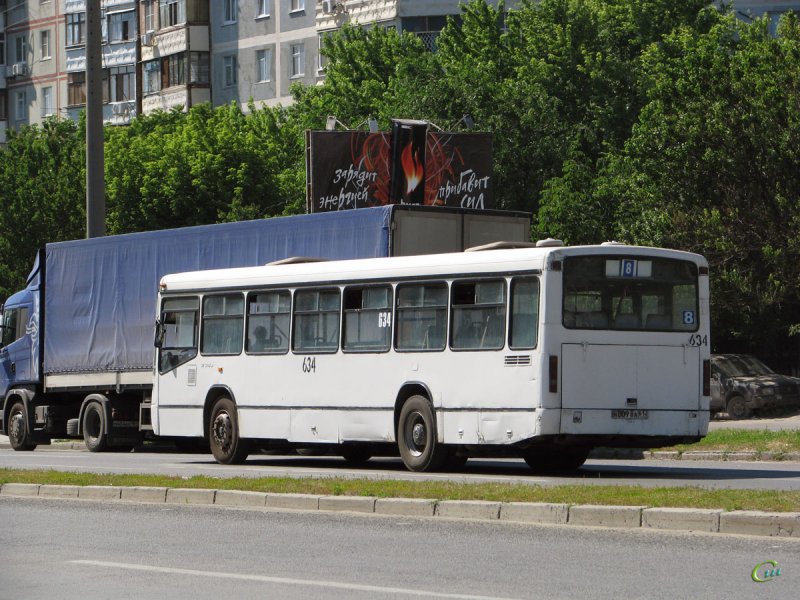 Mercedes-Benz o345